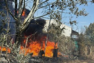 o roata de camion care a explodat pe e70 a provocat un incendiu de proportii langa alexandria 68af27ebc56ca