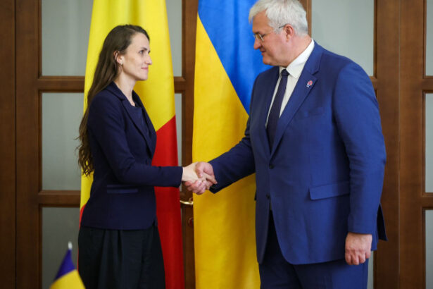 oana toiu intalnire cu omologul ucrainean ministra de externe a subliniat importanta protejarii drepturilor minoritatilor nationale 6895959d9565e