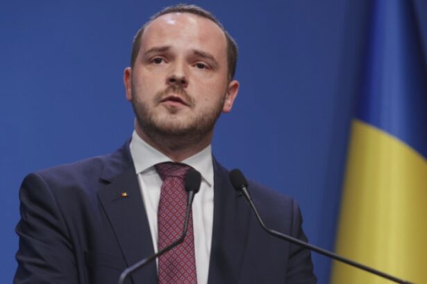 pacientii vor putea raporta daca sunt trimisi abuziv de la spitalul de stat catre privati anuntul ministrului sanatatii 68a19ef322182