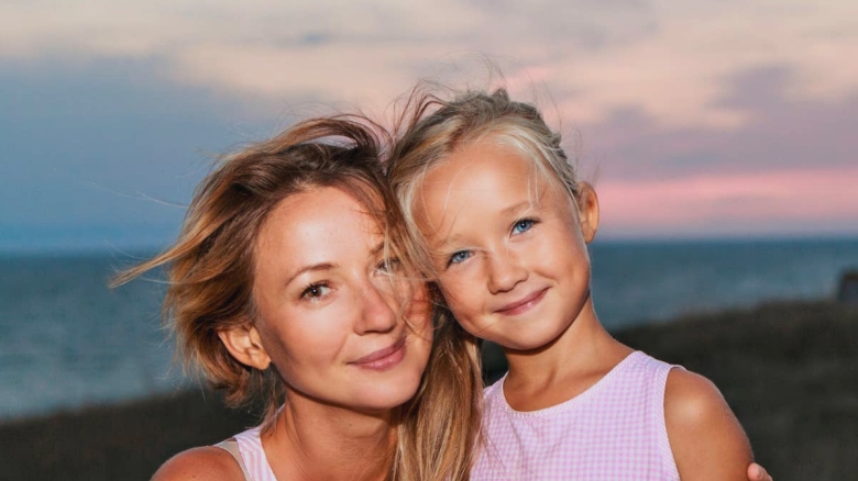 Cum își dezvăluie părinții preferințele pentru un singur copil în 11 moduri subtile 1 parents who secretly favor one child usually show it in these 11 small ways 68a098c017b64