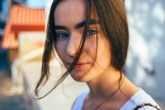 people who feel unseen in their own family often start saying these 11 things 688d40eed51e9