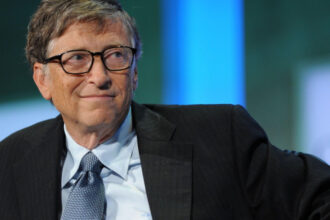 pericolul inteligentei artificiale pentru generatia z si avertismentul lui bill gates nu va asteptati la stabilitatea locului de munca 689748ba6fa19