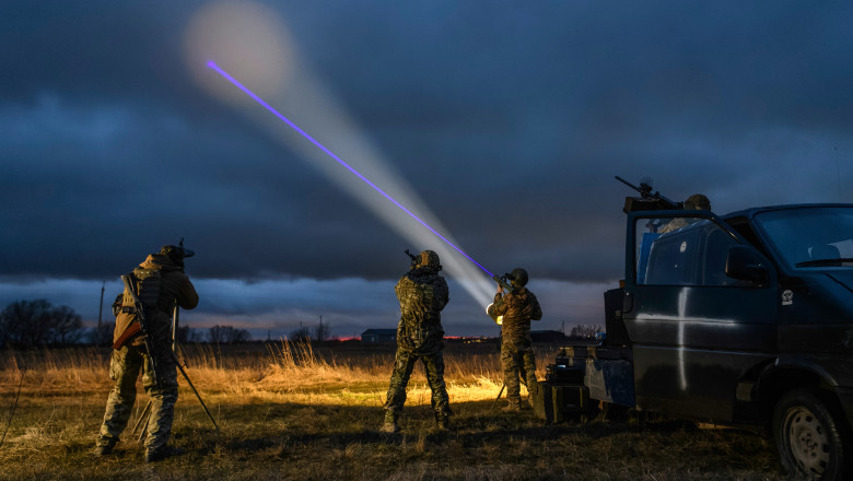Ucraina doboară peste 60 de drone rusești în timpul nopții, în timp ce un atac ucrainean duce la moartea unei femei în Kursk 1 peste 60 de drone rusesti doborate de ucraina noaptea trecuta o femeie a murit la kursk in rusia intr un atac ucrainean 689ef5675e04d