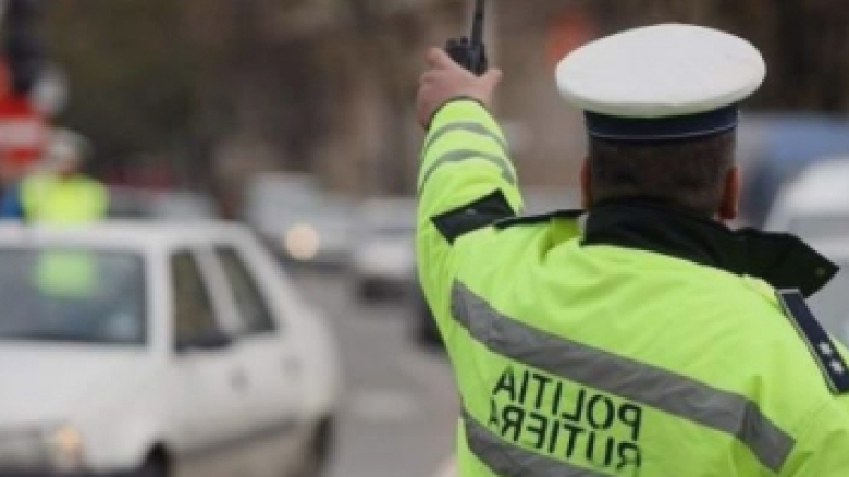 Agent de poliție din Galați, surprins la volan cu alcoolemie. Deciziile luate de superiorii săi 1 politist din galati prins la volan sub influenta alcoolului masurile luate de sefii lui 68aeac3ebefb0