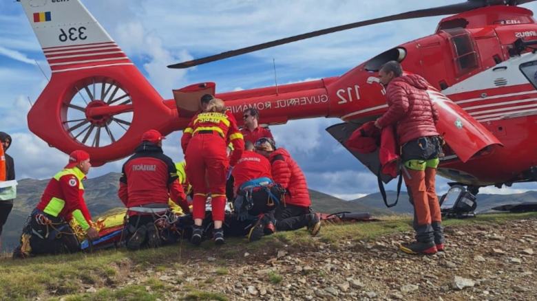 Investigarea tragediei din Argeș: Martorii Salvamont dezvăluie detalii șocante despre incidentul tragic 1 politistii reconstituie accidentul mortal din arges reprezentant salvamont marturii cutremuratoare cea mai cumplita actiune a noastra 68ac485d60e68