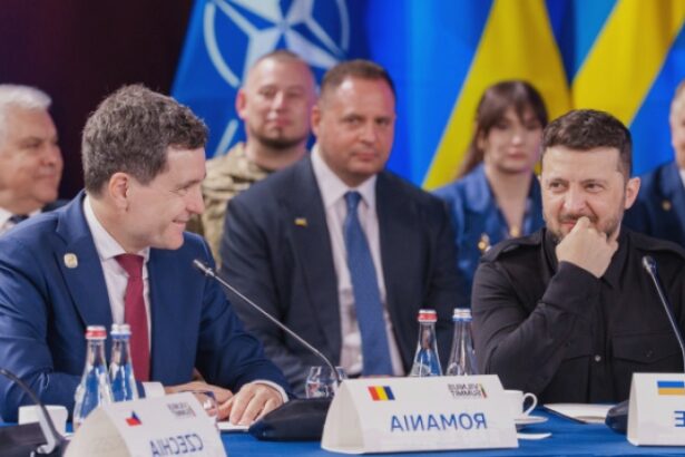 presedintele nicusor dan participa azi la o videoconferinta cu aliatii kievului consultari despre planul de pace al lui donald trump 68a16089d18c1