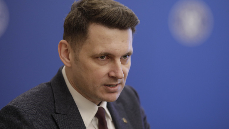 Președintele Senatului: „Într-un stat respectabil, pensiile sunt acordate după 35–40 de ani de muncă.” 1 presedintele senatului despre pensiile magistratilor in orice stat serios pensionarea se face dupa 35 40 de ani de contributii 6890f353c747d