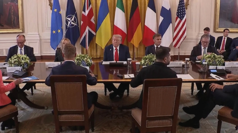 Președintele american organizează o întâlnire trilaterală cu Putin și Zelenski, iar Rusia îi ia peste picior pe liderii europeni: „L-au complotat pe Donald Trump.” 1 presedintele sua pregateste trilaterala cu putin si zelenski rusia ironizeaza liderii europeni l au lingusit pe donald trump 68a4974c94a1f