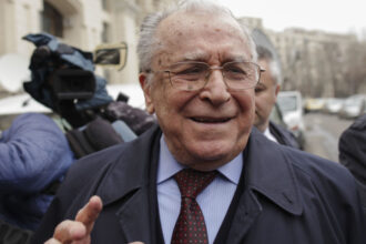 psd la moartea lui ion iliescu a avut curajul de a l infrunta pe ceausescu 68922bf873837
