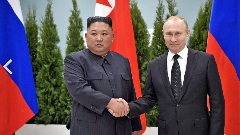 Conversația dintre Putin și liderul nord-coreean: Mesajul președintelui rus pentru Kim Jong-un înainte de întâlnirea cu Trump 1 putin a vorbit la telefon cu liderul nord coreean ce i a transmis presedintele rus lui kim jong un inaintea summitului cu trump 689c25b75f228