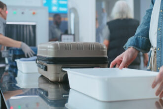 restrictia privind lichidele in bagaje de mana ar putea fi ridicata in ue aeroporturile din romania pregatite pentru noile reguli 68942a4963f8a