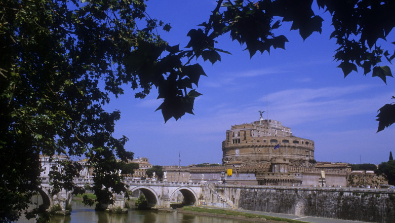 Roma își va câștiga puterea legislativă și independența financiară printr-o reformă constituțională 1 roma va putea avea putere legislativa si autonomie financiara printr o reforma constitutionala 6890678fd4b2c