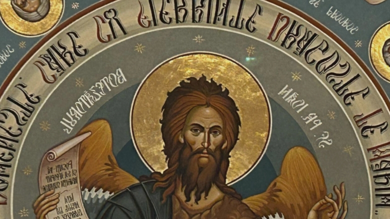 29 august: Omagiu adus tăierii capului slăvitului Prooroc Ioan, Înainte-Mergătorul și Botezătorul, marcând o zi cu cruce roșie în calendar 1 sarbatoarea zilei 29 august pomenirea taierii cinstitului cap al slavitului prooroc inainte mergator si botezator ioan cruce rosie in calendar 68b12dd9ddb68