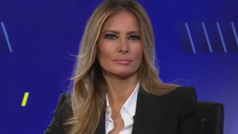 Mesajul intim al Melaniei Trump pentru Vladimir Putin: detalii despre documentul prezentat liderului rus de Donald Trump 1 scrisoarea personala a melaniei trump pentru vladimir putin care e subiectul documentului inmanat liderului rus chiar de donald trump 68a016340adfd