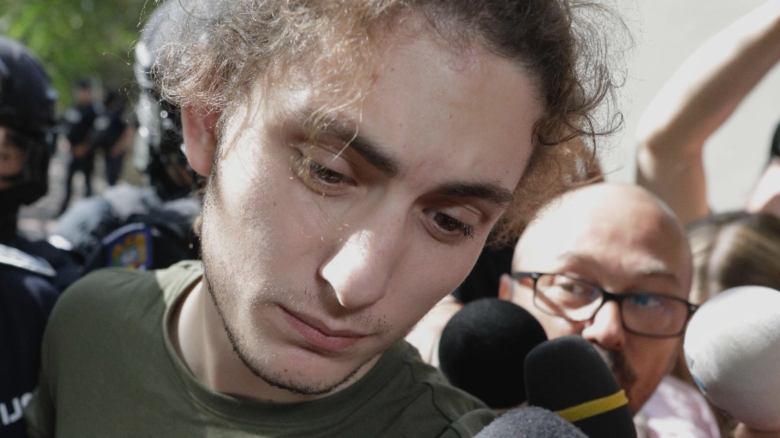 Vlad Pascu, condamnat la 10 ani de închisoare: Decizia instanței și explicația legată de accidentul rutier imprevizibil 1 sentinta definitiva in cazul vlad pascu 10 ani de inchisoare cum a motivat instanta decizia accidentul rutier a avut caracter fortuit imprevizibil si nu unul voit 68a704989cd21