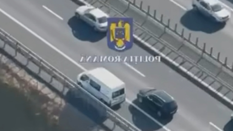 „Astfel, întreaga lume te va observa.” Incidentul șoferului de dubă surprins din elicopter pe banda de urgență 1 si uite asa o sa te vada toata lumea ce a patit soferul unei dube filmat din elicopter pe banda de urgenta 68a2ecaea83a0