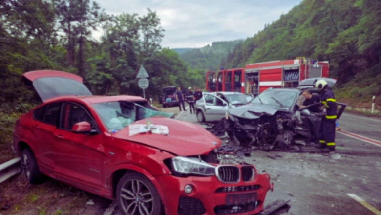 Un român reținut după un accident grav în Bulgaria, un altul testat pozitiv pentru substanțe interzise 1 sofer roman retinut dupa accidentul grav de vineri din bulgaria un alt roman implicat depistat pozitiv pentru consum de droguri 688f23de05c3b