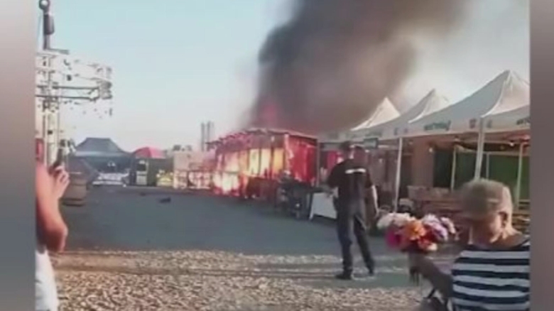 Incendiu devastator pe o terasă la bâlci. Explozie colosală 1 terasa mistuita de flacari la un balci explozie uriasa 68b42ff922064