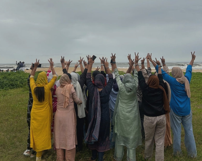 „Prea multe femei aleg moartea în locul divorțului: retreat-uri indiene care îndepărtează rușinea separării.” 1 too many women choose death over divorce the indian retreats taking the shame out of separation 68b3e666b2e5d