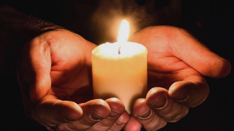 Doliu în lumea cinematografiei: O stea a murit la doar 47 de ani, lăsând în urmă platourile „Emily in Paris” 1 tragedie la holywood a murit la doar 47 de ani lucra pe platourile serialului emily in paris 68aa1d801080c