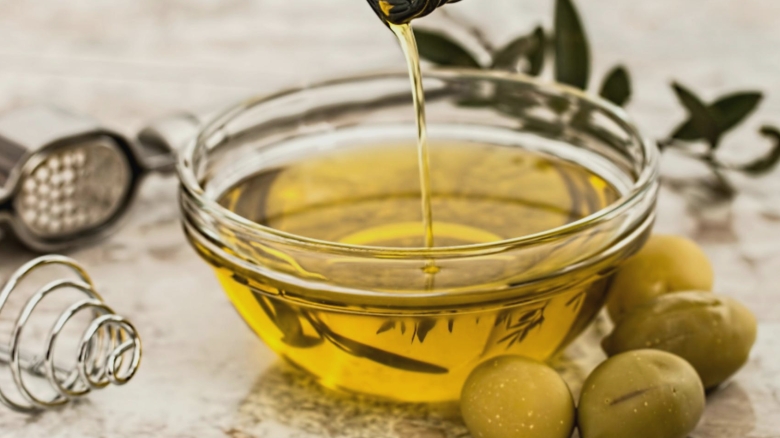 Uleiul care îți apără mintea de demență! Este indicat să fie folosit în fiecare zi 1 uleiul care protejeaza de dementa este recomandat sa fie consumat zilnic 68a8c4143dc6b