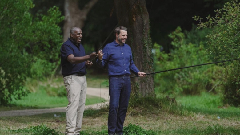 Vicepreședintele american J.D. Vance și ministrul britanic de externe, surprinși la pescuit fără autorizație: o întâmplare amuzantă pentru cei doi oficiali de rang înalt 1 vicepresedintele sua j d vance si seful diplomatiei britanice la pescuit fara permis situatia hilara pentru cei doi inalti oficiali 68a9c5792dc6b