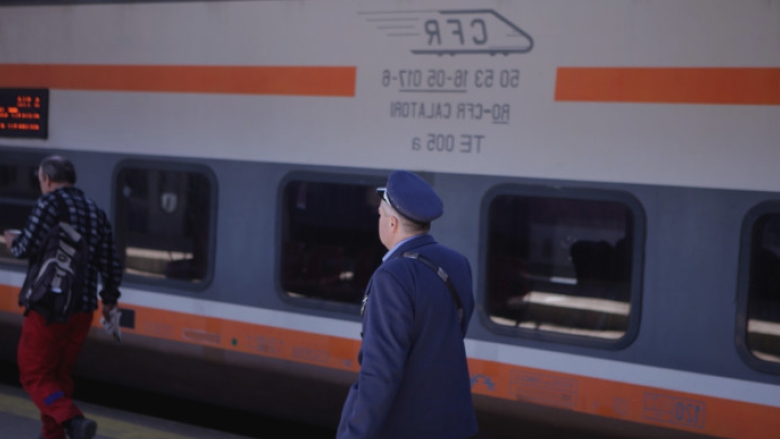 Povestea unei linii de tren închise: Un an de la inaugurare și 19 ani de așteptare pentru călători 1 video cazul liniei de tren inchise la un an de la deschidere anterior calatorii au asteptat 19 ani redeschiderea traseului 68a054b80f8b7