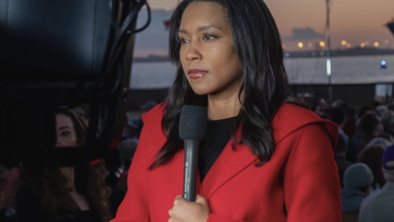 Întrebarea curajoasă adresată lui Vladimir Putin: cine este jurnalista care a avut tupeul să-l confrunte în legătură cu soarta civililor din Ucraina? 1 video cine este jurnalista care l a intrebat direct pe vladimir putin daca va continua sa ucida civili in ucraina 68a1a4ae23dc0