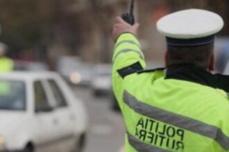 video cum a ramas un sofer in varsta de 71 de ani fara permis pentru trei luni manevra gresita filmata si pusa pe net 68a08650241b2