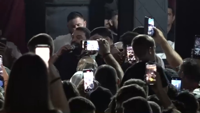 În mijlocul crizei economice, o primărie cu 2.300 de locuitori a cheltuit 59.000 de lei pentru concertul lui Florin Salam la sărbătoarea locală 1 video in plina criza economica o primarie cu 2 300 de locuitori a platit 59 000 lei pentru ca florin salam sa cante la zilele comunei 6894b9e9d900d