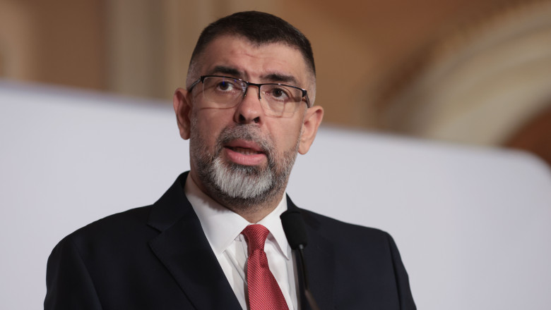 Robert Cazanciuc comentează candidatura lui Titus Corlățean la conducerea PSD: „Consider că este marea noutate a verii.” 1 video robert cazanciuc despre candidatura lui titus corlatean la sefia psd cred ca este stirea verii 689a3171cd529