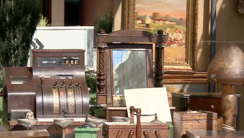 Povestea fascinantă a unei opere de artă furate dintr-o expoziție din Capitală: vândută cu doar 50 de euro într-un târg, a revenit în cele din urmă la creatorul ei 1 video saga unei opere de arta furate dintr o expozitie din capitala vanduta pe 50 de euro intr un targ a ajuns in cele din urma la autoare 688dcbf2ef859