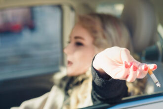 video tara in care faci inchisoare daca lasi gunoiul din masina pe strada cat de mare e amenda pentru un muc de tigara aruncat pe geam 689af2ac750ee