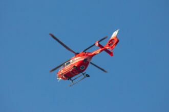 video un barbat si un copil in stop cardio respirator dupa ce s ar fi electrocutat intr o piscina gonflabila 6894b56e3ea80