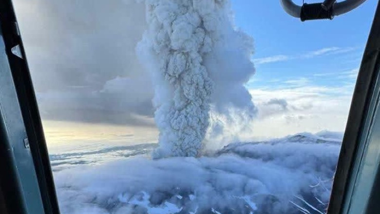 Vulcanul Krașeninnikov își reînvie furia după aproape cinci secole de tăcere 1 video vulcanul kraseninnikov a erupt dupa aproape cinci secole de inactivitate 688efe1becb71
