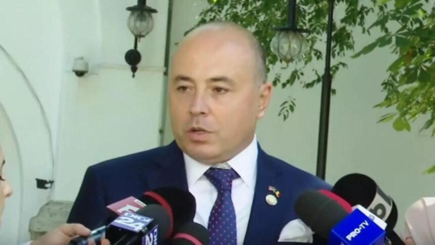 Andrei Muraru, ambasadorul României în Statele Unite, îl avertizează pe Călin Georgescu cu privire la posibile sancțiuni penale 1 andrei muraru ambasadorul romaniei in sua il ameninta pe calin georgescu cu inchisoarea 68c0043139eb1