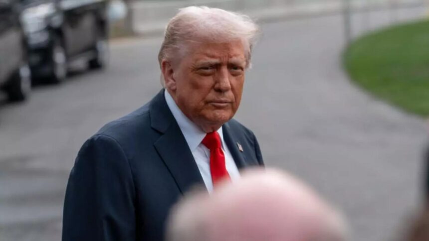 Declarația care zguduie scena politică: Trump etichetează ANTIFA ca „organizație teroristă” 1 anuntul care a aprins scena politica trump declara miscarea antifascista vestitul antifa drept organizatie terorista 68cbb4a3b5579