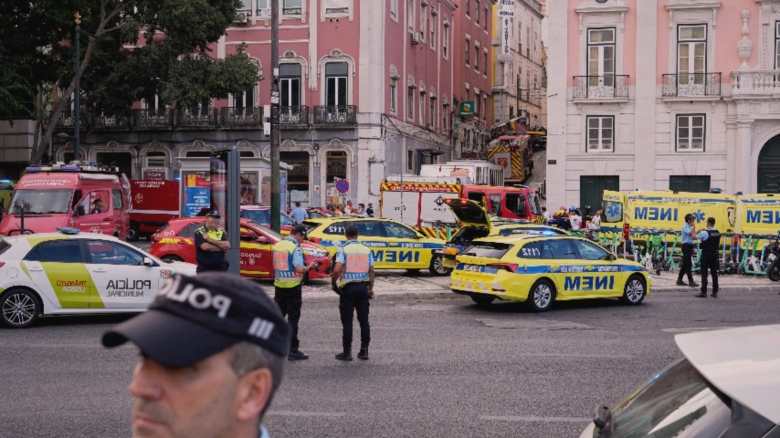 Tragedia funicularului din Lisabona: 17 pierderi de vieți și 23 de răniți, iar naționalitatea victimelor rămâne un mister – tăcerea autorităților, o enigmă 1 bilantul accidentul de funicular din lisabona a urcat la 17 morti si 23 de raniti nationalitatea victimelor in continuare necunoscuta de ce tac autoritatile 68b97db7cd295