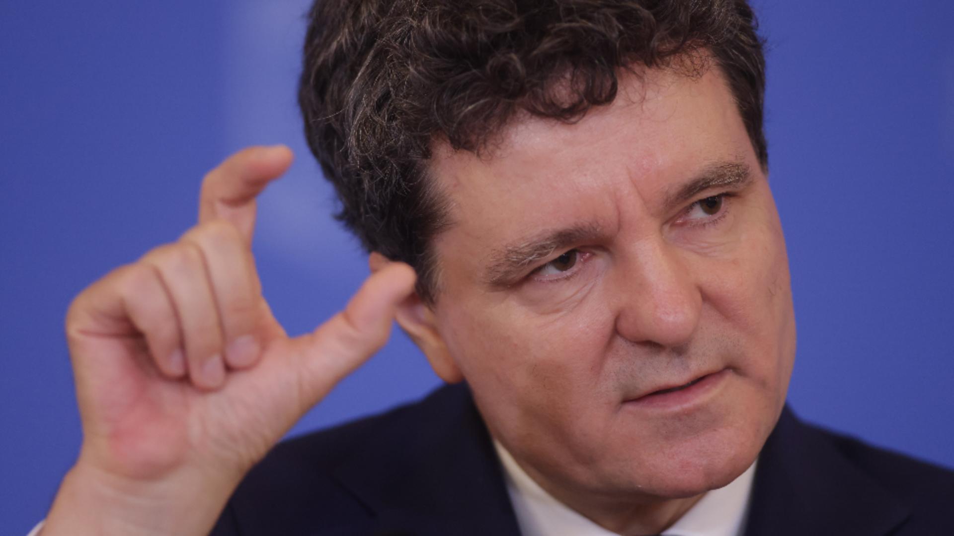 Nicușor Dan: Primele 100 de zile de mandat – între vacanțe, vizite în Republica Moldova și momente de distracție, în mijlocul haosului național