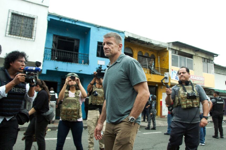 Fondatorul Blackwater și discipolul lui Maga, Erik Prince, își oferă serviciile în Ucraina 1 blackwater founder and maga disciple erik prince pitching services in ukraine 68bd8c6878fa9