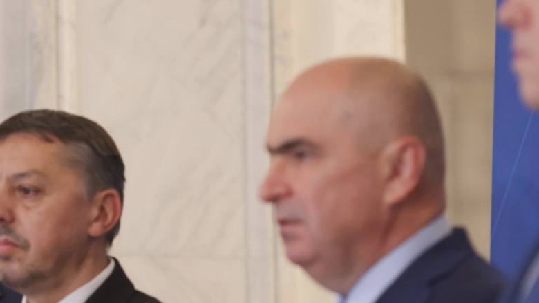 Bolojan și David, criticați de un economist de renume: Austeritatea în educație riscă să genereze efecte negative permanente – "O manifestare a ignoranței!" 1 bolojan si david pusi la punct de un renumit economist roman austeritatea din invatamant poate avea consecinte negative ireversibile o forma de prostie concentrata 68b80beda3607