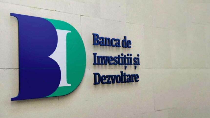 Bolojan reduce sprijinul pentru cei nevoiași, dar trece cu vederea risipa din aparatul de stat. Cum cheltuie milioane de euro o bancă de stat inactivă? 1 bolojan taie de la cei saraci dar ignora risipa din institutiile statului cum toaca milioane de euro o banca de stat fara activitate 68cd36d14d496