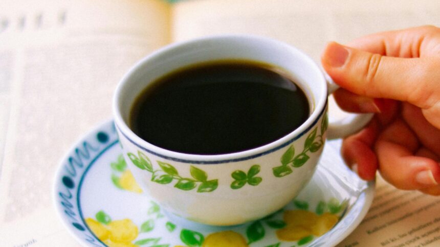 Care este cea mai energizantă cafea și ce factori influențează nivelul de cofeină? 1 ce tip de cafea este mai puternic de ce depinde cantitatea de cofeina 68c713ea403f0