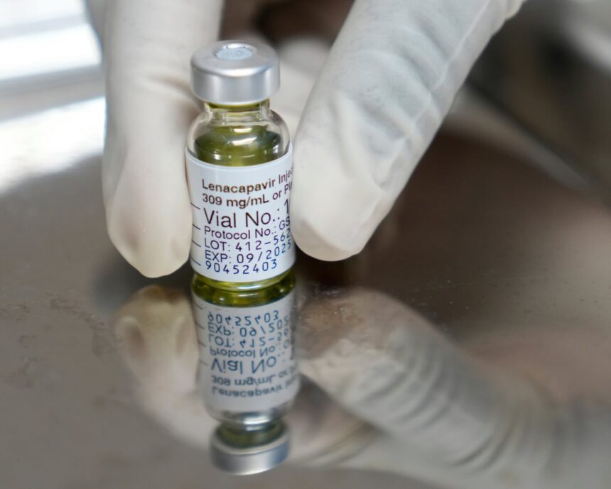 Oferirea de vaccinuri accesibile pentru prevenirea HIV în țările defavorizate reprezintă o oportunitate reală de a încheia epidemia globală 1 cheap supplies of hiv prevention jab for poorer countries hailed as genuine chance to end global epidemic 68d63b2ad34ec