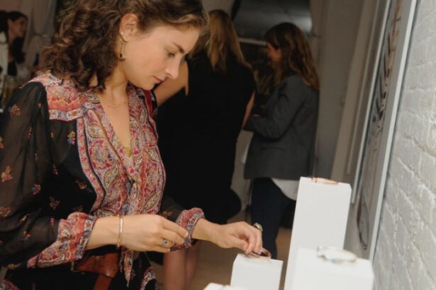 cine este noua sefa a revistei vogue chloe malle este succesoarea celebrei anna wintour la conducerea publicatiei americane de moda 68b9104da8e21