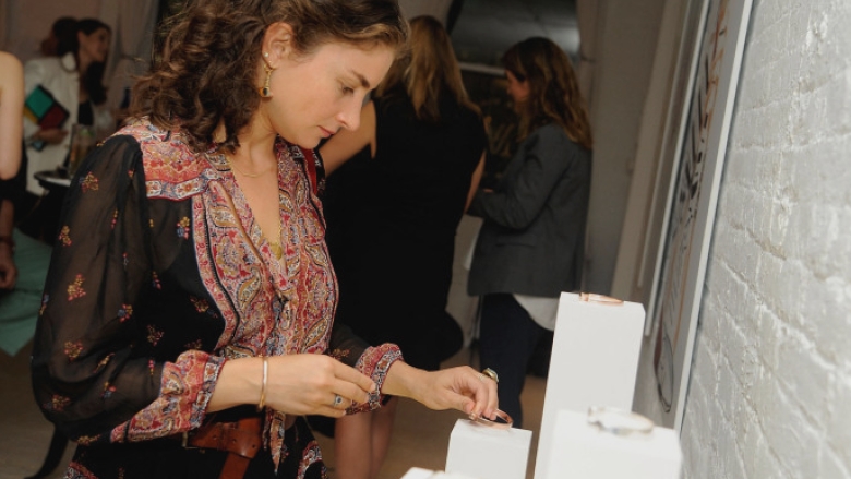 Chloe Malle preia frâiele revistei Vogue, succedând celebrei Anna Wintour în lumea modei americane 1 cine este noua sefa a revistei vogue chloe malle este succesoarea celebrei anna wintour la conducerea publicatiei americane de moda 68b9104da8e21