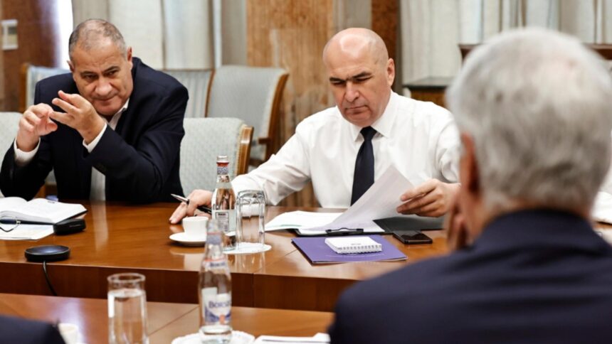 Coaliția este în criză din cauza cerințelor lui Bolojan. Întâlnire de urgență programată pentru miercuri la ora 11:00 1 coalitia la un pas de rupere din cauza masurilor cerute de bolojan sedinta de urgenta miercuri la ora 1100 68c93254d23b5