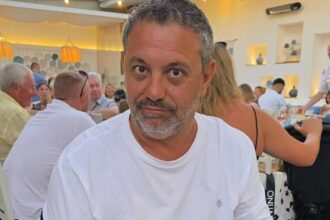 cum il pedepseste sotia pe chef sorin bontea daca intarzie prea mult acasa 68c2f1d03c11f