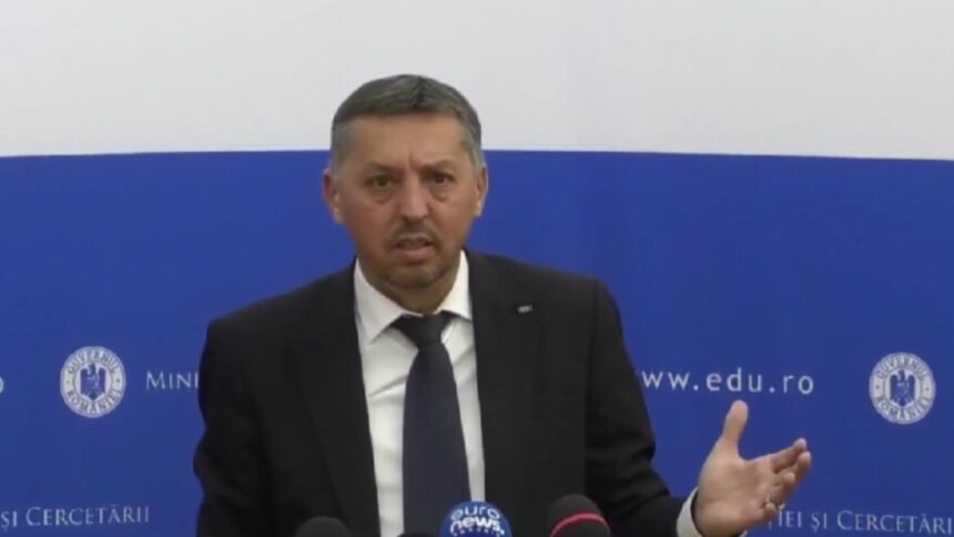 Daniel David, afirmație uluitoare privind protestul cadrelor didactice: "Este lipsit de inspirație și nerealist". Ministrul se abține de la dialogul de la Cotroceni 1 daniel david declaratie halucinanta despre protestul profesorilor este neinspirat si nerealist ministrul nu merge la discutiile de la cotroceni 68bec2c9de32c