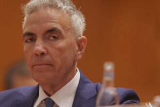 dragos anastasiu ales sa reprezinte o universitate de prestigiu vicepremierul corupt membru de onoare in romania educata 68bbcd28cf411